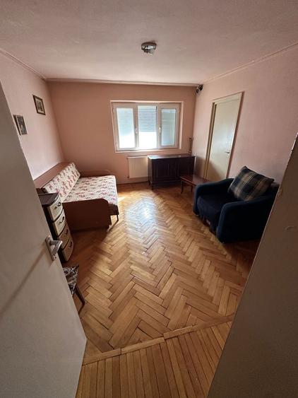 Apartament cu 2 camere semidecomandat în Nicolae Bălcescu
