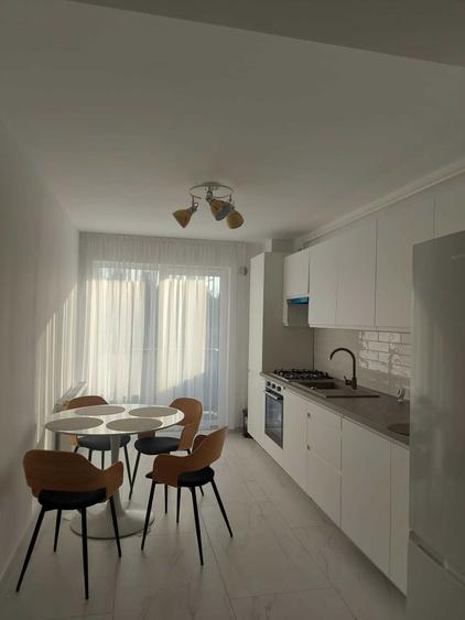 Apartament cu 2 camere semidecomandat în Dâmbul Rotund
