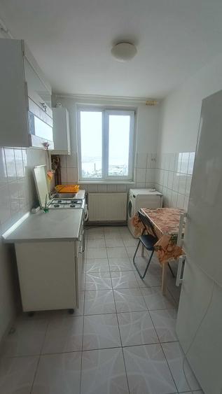 Apartament cu 2 camere decomandat în Astra