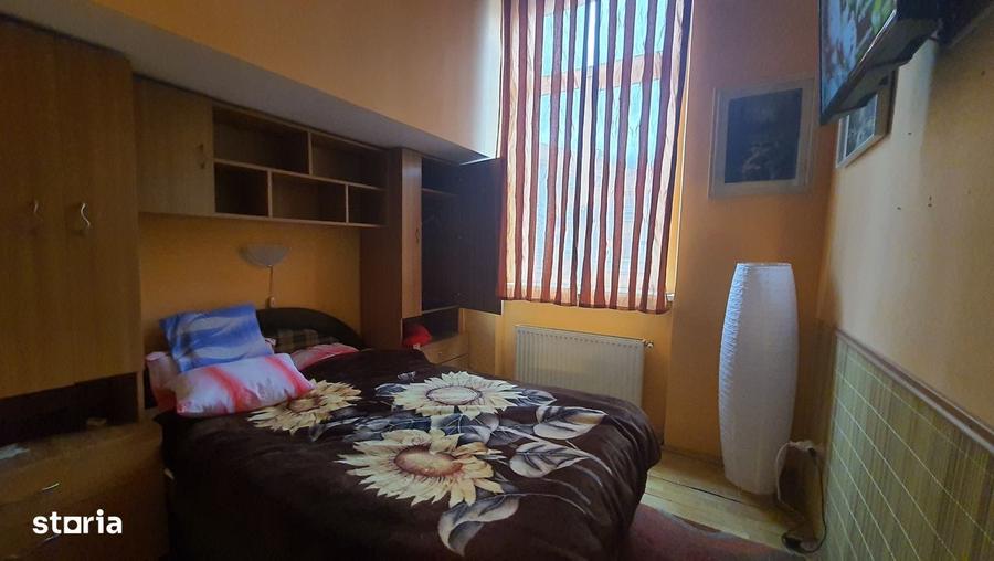 Casă cu 3 camere în Central