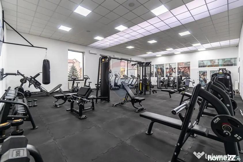 Spațiu comercial, de 420 mp, în Colonia Bod