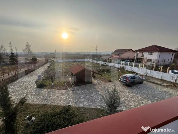 Casă cu 5 camere cu Teren 2300 Mp în Aninoasa