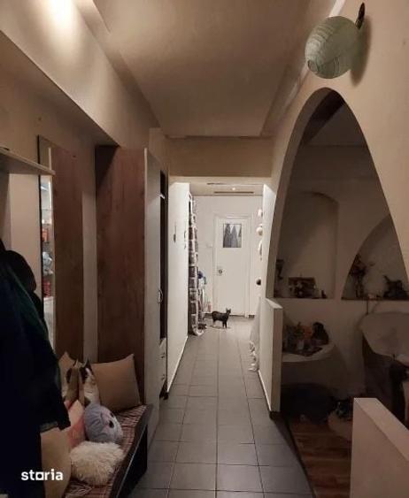 Apartament cu 3 camere decomandat în Gara de Nord