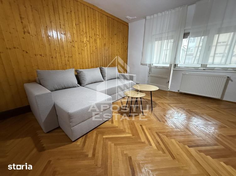Apartament cu 3 camere decomandat în Central
