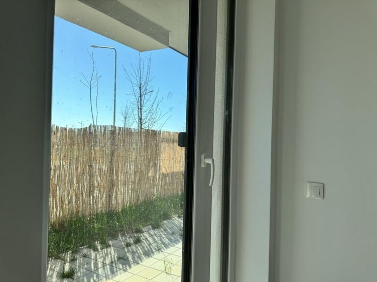 Garsonieră decomandată în Străulești