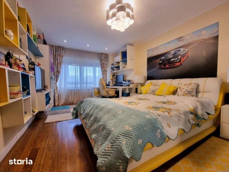 Apartament cu 5 camere decomandat în Unirii