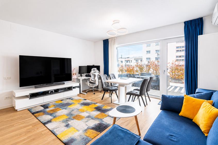 Apartament cu 3 camere decomandat în Ștefan cel Mare