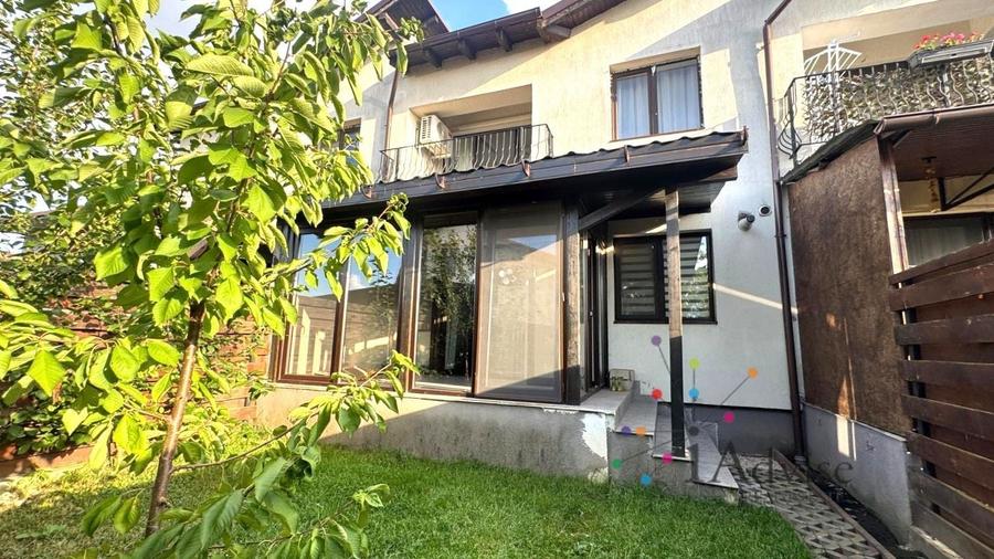 Casă cu 4 camere cu Canalizare în Hărman