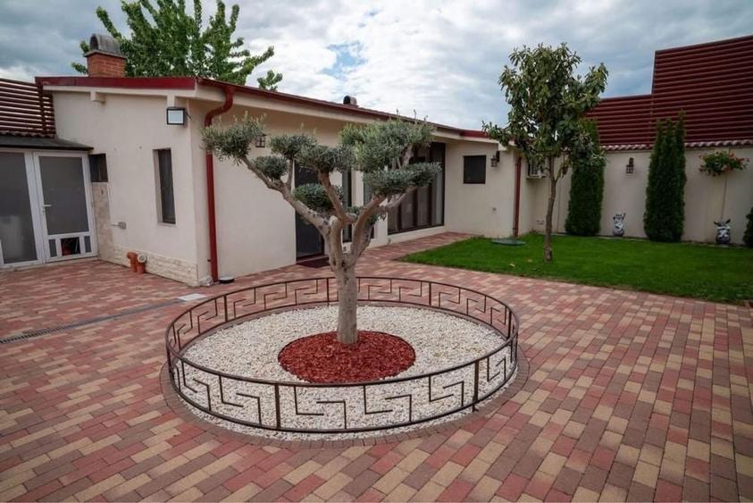 Casă cu 4 camere în Central