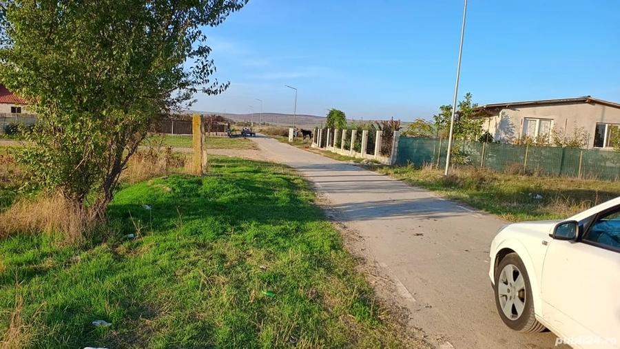 Teren de 1400 mp, în Ișalnița