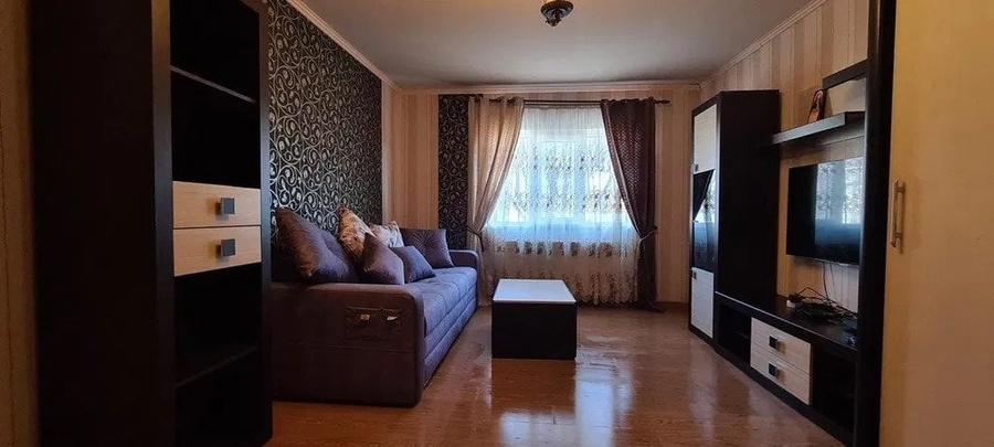 Apartament cu 2 camere decomandat, mobilat în Nicolina