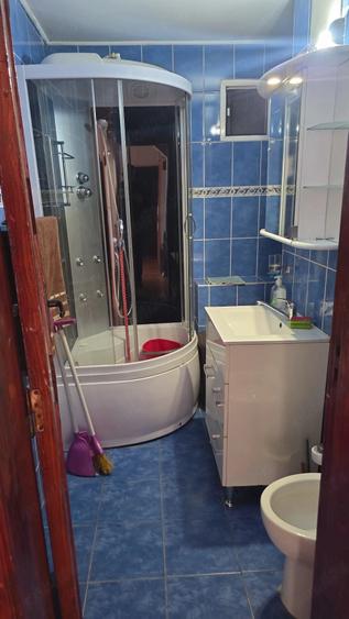 Apartament cu 2 camere decomandat în Calafat
