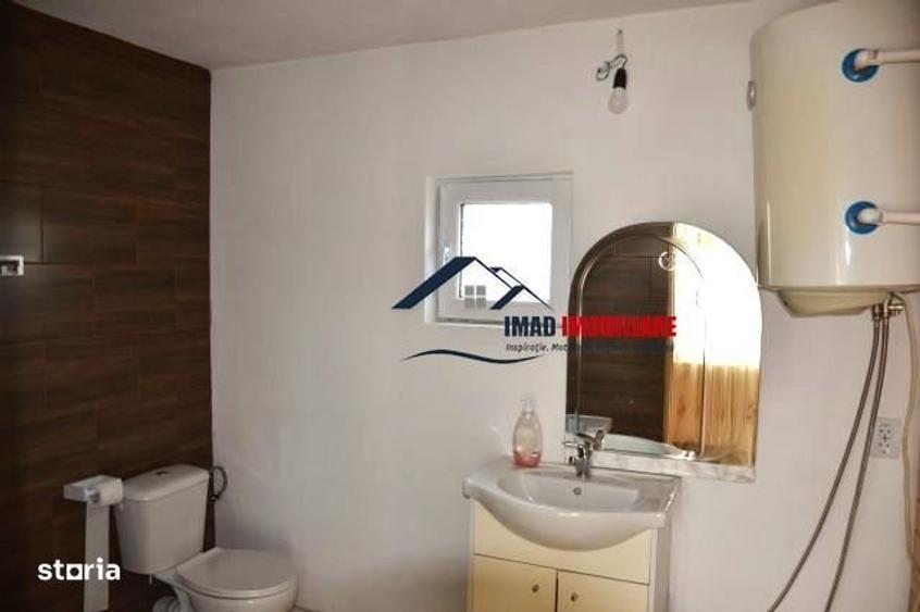 Casă cu 2 camere în Vulcana-Pandele