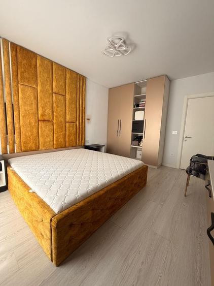 Apartament cu 2 camere decomandat în Palazu Mare
