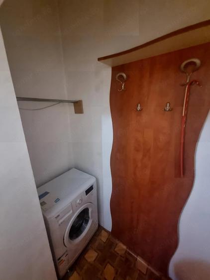 Garsonieră decomandată în Casa de Cultură