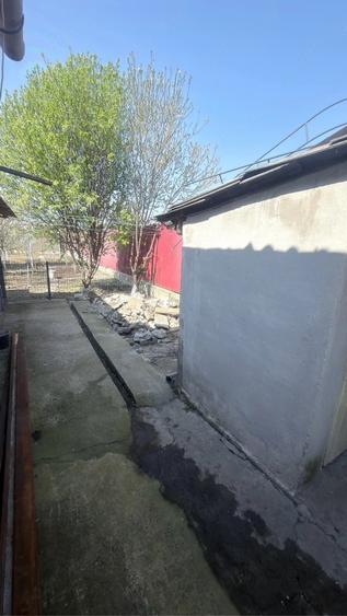Casă cu 5 camere cu Teren 275 Mp în Pisc