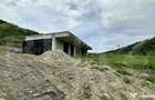 Casa la gri 159 mp, teren 16.418 mp, zona Dumbravi?a-Huned - 16