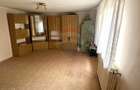 Oportunitate: Casa 3 camere si curte in zona centrala - 8