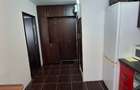 Proprietar vând apartament 2 camere, semidecomandat, confort 1, parter cu balcon - 15