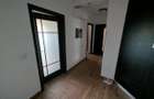 Vand ap cu 2 camere si loc de parcare