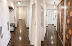 Decomandat, mobilat, utilat, 2 balcoane, 2 bai, 2 locuri parcare, Avantgarden, B