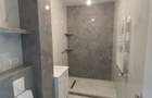 Apartament cu 3 camere+ loc de parcare. - 2