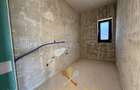 Apartament semifinisat cu 2 camere, balcon si parcare!