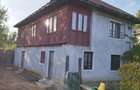 Vand casa la tara com. Danciulesti