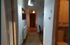 Proprietar,schimb cu 2 cam sau,vand apt.3 cam dec.Zona pietonal Unirii.turnBotosani