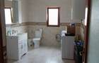 Vand casa in sat linistit,detalii whatsapp 0035796298810
