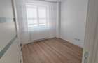 De vanzare apartament cu 4 camere ?i 2 balcoane, renovat, etajul 2 - 8