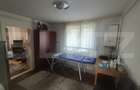 Casa cu 2 camere de vanzare, 50 mp, teren 335 mp, strada Mara, zona Piata Mica - 11