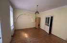 Casă cu 3 camere cu Teren 208 Mp în Central