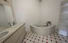 Vila Pipera | 360 mp | Teren 1.000 mp | 8 camere | 5 bai | Garaj - 6
