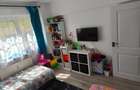 Apartament cu 3 camere - decomandat - 4 statii de stb pana la Piata Sudului - 6