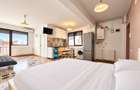 Studio spatios cu priveliste catre mare