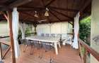 Casa cu piscina si gradina de vis in centrul Domnestiului - 9