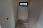 Duplex despartit prin C.T. - spatios - 5 camere - bucatarie inchisa - - 7