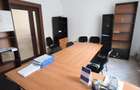 Dau in chirie apartament la casa doua camere plus una mica baie debara mobilat pt. birouri,curte acces auto,,ultracentral. - 5