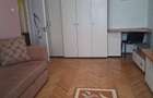 Inchiriez apartament 3 camere - 1