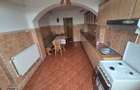 DE INCHIRIAT Apartament 2 camere : Moisil, Spital, Scoala 10 - 1