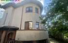Vila interbelică D+P+E+M, 430 mp(9 camere, 6 bai,3 bucatarii) central