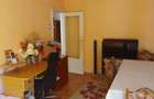 Inchiriez apartament in zona rogerius - 1