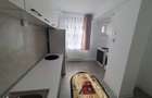 Ofer spre inchiriere apartament 3 camere UNIRII