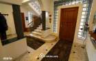 Unirii - Casa Zona Romcab - 400mp - 1259 mp teren - Garaj dublu - pis