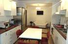 Inchiriez apartament cu 3 camere,decomandat in Cornisa la 5 min de UMF - 8