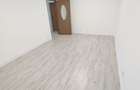 Apartament 2 camere decomandat, Parter cu balcon, Cetate-Piata !