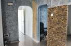 Vand apartament 2 camere, Mioveni, transformat in spatiu comercial - 1