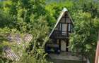 Cabana/pensiune de vanzare cu casuta in copac, Casa A-frame, piscina, ciubar. Judet Dimbovita, 110 km distanta Bucuresti. Pret 55.000 EUR negociabil. - 5