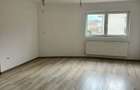 Apartament de vanzare - 3